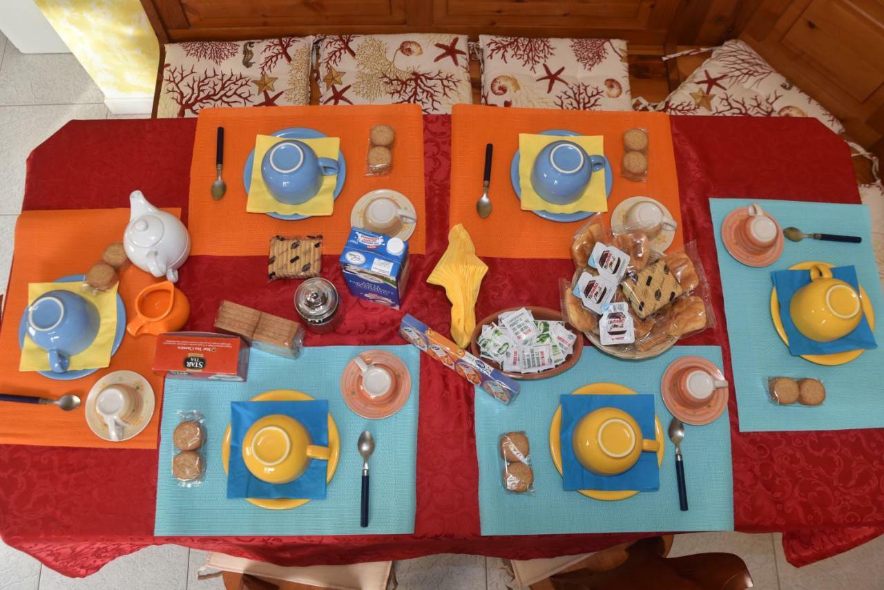 B&B Sa Pintadera Muravera Buitenkant foto