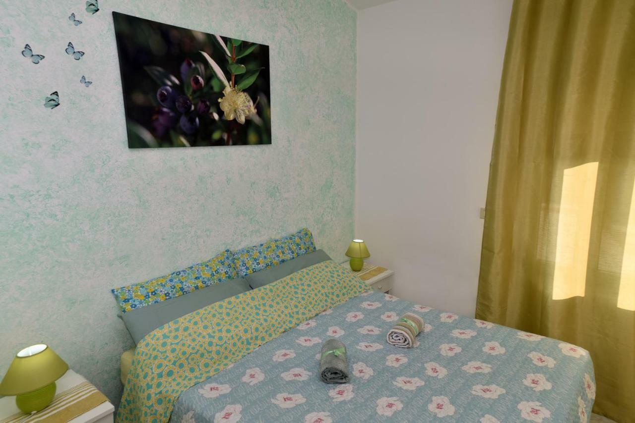 B&B Sa Pintadera Muravera Buitenkant foto