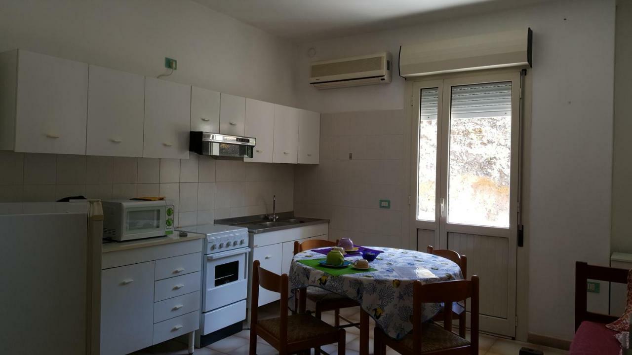 B&B Sa Pintadera Muravera Buitenkant foto