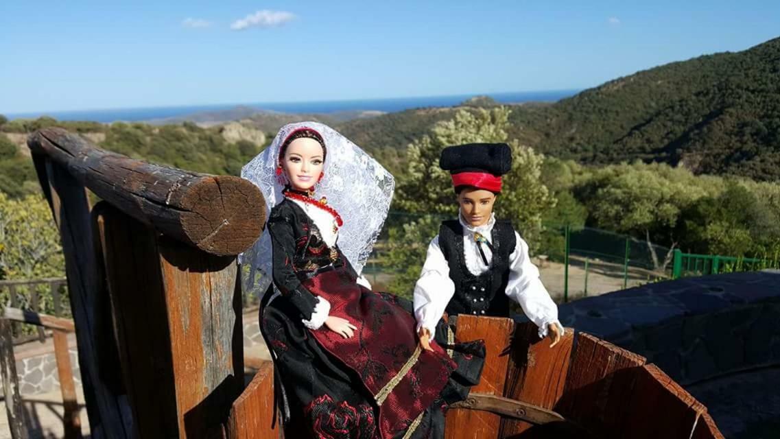 B&B Sa Pintadera Muravera Buitenkant foto